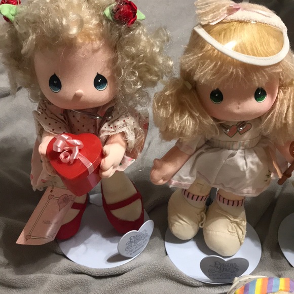 Precious Moments lot of 8 dolls - Picture 1 of 8